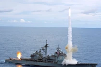 Lai lịch tàu chiến Mỹ suýt húc tàu Trung Quốc