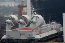 Trung Quốc đóng xong siêu tàu đổ bộ đệm khí Bizon?