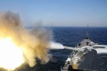 Xem đội tàu “cổ lỗ” Hạm đội Bắc Hải tập trận