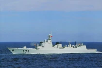 Hạm đội Đông Hải TQ nhận thêm siêu hạm Type 052C