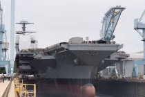 Xem siêu tàu sân bay Mỹ Gerald R.Ford “nhúng nước”