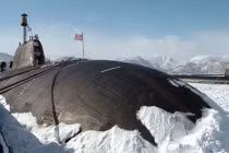 Nga “bọc giáp” cho tàu ngầm để phá băng Bắc Cực 