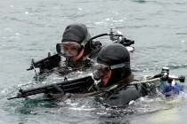 Xem đặc nhiệm “Navy SEALs Nga” chiến đấu dưới nước