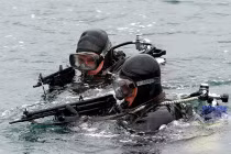 Xem đặc nhiệm “Navy SEALs Nga” chiến đấu dưới nước