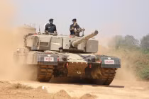 Ấn Độ sẽ đẩy mạnh xuất khẩu vũ khí