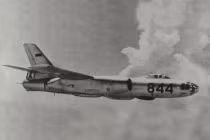 Chiến công có “1-0-2” của không quân ném bom Việt Nam