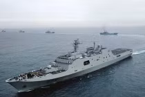 Trung Quốc đang đóng tàu đổ bộ 30.000 tấn?