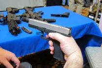 Bộ Quốc phòng Nga “chê” súng nội mua súng ngoại