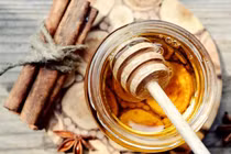 Công dụng trị bệnh, giảm cân hiệu quả của mật ong và bột quế