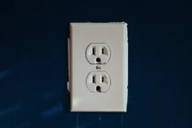 Lạ kỳ thanh niên lẻn vào nhà hàng xóm để tắm và kết đắng