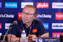 "Ở lại Việt Nam, HLV Park nhận nhiều thứ đáng giá hơn tiền bạc"