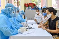 Hà Nội: Cách ly khẩn cấp 80 F1 của học sinh tiểu học mắc COVID-19