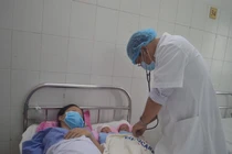 Mổ lấy thành công song thai có dây rốn bám màng 