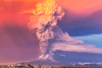 Kinh hoàng những lần núi lửa phun trào xóa sổ cả thành phố