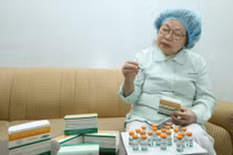 Hành trình “ra lò” vaccine viêm não Nhật Bản của nữ anh hùng lao động