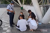 TP.HCM: Quận 1 phạt 6 người không đeo khẩu trang phòng dịch Covid-19