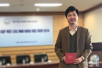 Chuyện vượt qua cửa tử, trả giá bằng thất bại của PGS. Lê Hoàng Sơn