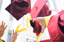 Đào tạo tiến sĩ bỏ yêu cầu công bố quốc tế: Bước đi thụt lùi?