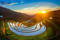 Rùng mình cung đèo Khau Phạ quanh co, dốc đứng nhất Việt Nam