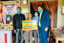 Hoài Linh 'ngâm' gần 14 tỷ đồng hỗ trợ miền Trung: Bất nhất từ phát ngôn đến thực tế?