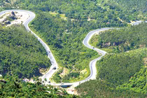 Ớn lạnh vượt núi cao, cua gấp ở đèo Cù Mông