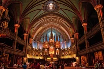 Nhà thờ nào hơn 800 năm tuổi cất giữ nhiều bảo vật thế giới 