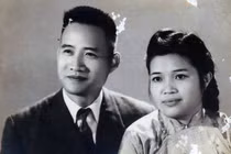 Chân dung nữ giải phóng quân kéo cờ Tổ quốc ngày Độc lập 2/9/1945