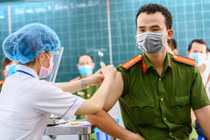 Bộ Y tế phân bổ gần 3 triệu liều vaccine AstraZeneca