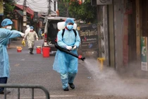 Không thể lơ là với COVID-19