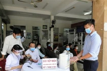 Tiêm vaccine COVID-19 cho chủ doanh nghiệp: Sở Y tế Tiền Giang nói gì?