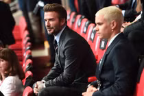 Cha con Beckham nổi bật ở dàn khách VIP dự khán trận Anh gặp Đức