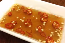 Nước mắm phải có giòi mới thơm ngon?