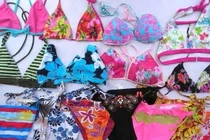 5 sai lầm biến bạn thành trò cười khi mặc bikini