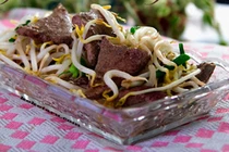 Đừng ăn gan lợn xào giá nếu quan tâm đến sức khỏe