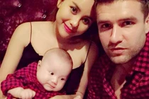 DJ Myno lần đầu tái xuất cùng con lai kháu khỉnh