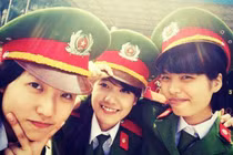 Hotgirl trường cảnh sát răng khểnh hút hồn