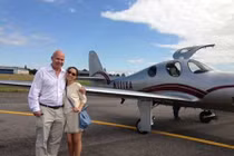 Hàng hiệu đắt bỏng tay của ba đại gia showbiz Việt