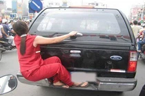 Cạn lời với muôn kiểu giao thông chỉ có ở Việt Nam