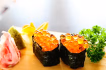 Đủ loại đặc sản ngoại lên mâm cỗ Việt