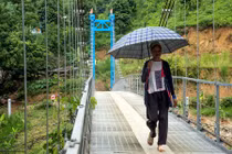 Vượt sông dữ bằng mảng ở Yên Bái chỉ còn là chuyện quá khứ