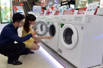 Dưới 10 triệu đồng nên mua máy giặt lồng ngang loại nào? 