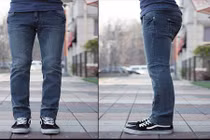 Thoát cướp iPhone nhờ mặc quần jean ôm sát