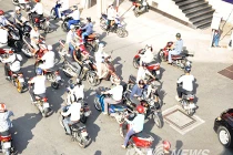 Zoom giao thông bát nháo ở vòng xoay đẹp nhất TPHCM