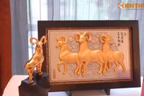 Săn quà hình dê biếu sếp Tết 2015 