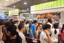 Chen chân mua đồ ăn Nhật giá bèo ở Aeon Mall Long Biên