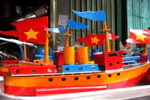 Zoom tàu sắt ''hàng độc'' Trung thu sang chảnh, giá đắt đỏ