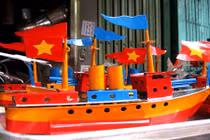 Zoom tàu sắt ''hàng độc'' Trung thu sang chảnh, giá đắt đỏ