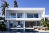 Biệt thự Việt bên biển đẹp lung linh gây choáng báo ngoại