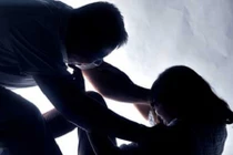 Xót xa 3 bé gái liên tục bị yêu râu xanh cưỡng dâm