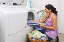 6 “chiêu” giặt máy mà áo quần vẫn như mới